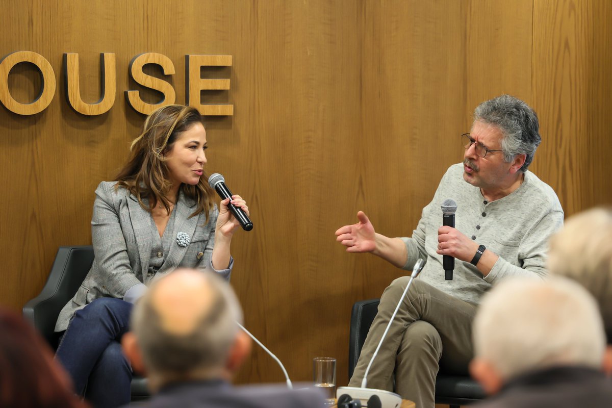 AustriainALB's tweet image. Screening of very touching movie "Iron Box" followed by interesting discussion with new insights with 🇦🇹film director Nils Olger &amp;amp; 🇦🇱writer Bashkim Shehu moderated by @JGodole yesterday at Europe House.  Thank you🙏@IDMCal for the cooperation on the 8th edition of #MemoryDays.