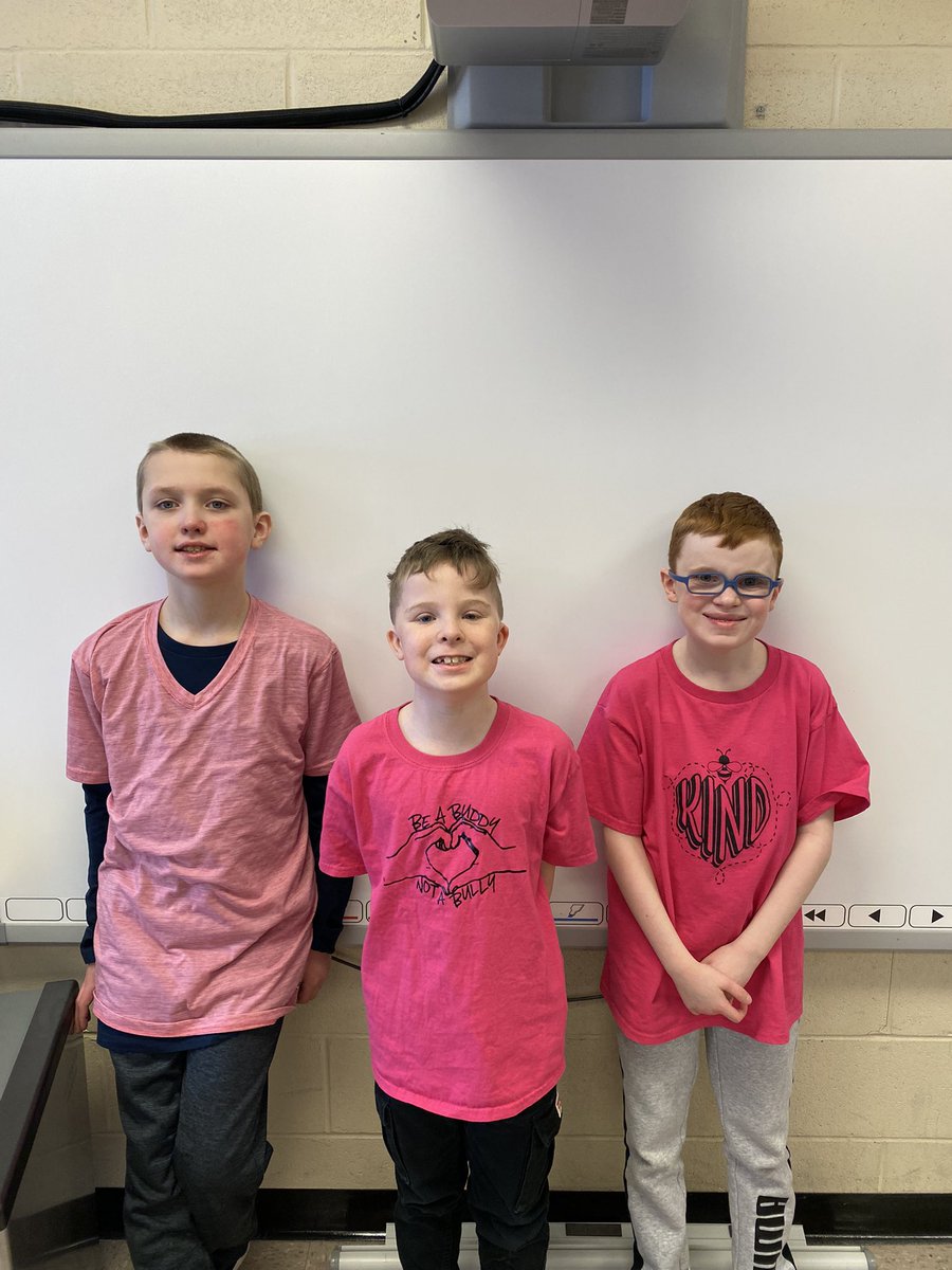 MelissaPerrin5's tweet photo. These three friends stand against bullying!! Pink day!! @Hazelwood_Elem https://t.co/LZCss5206d