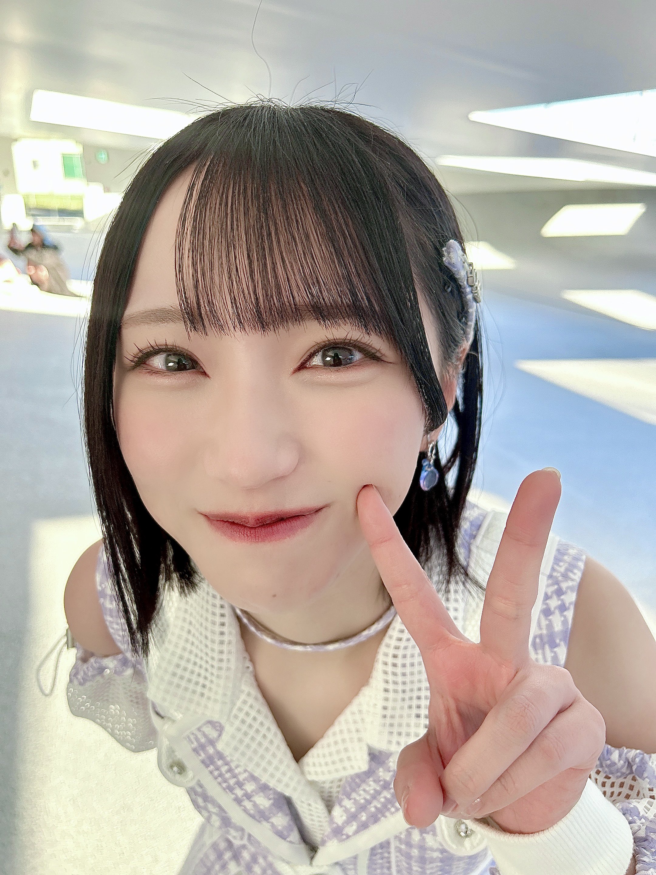 野口衣織 直筆 赤背景② いかりんぐ 当選品♪ ＝LOVE いかりんぐ