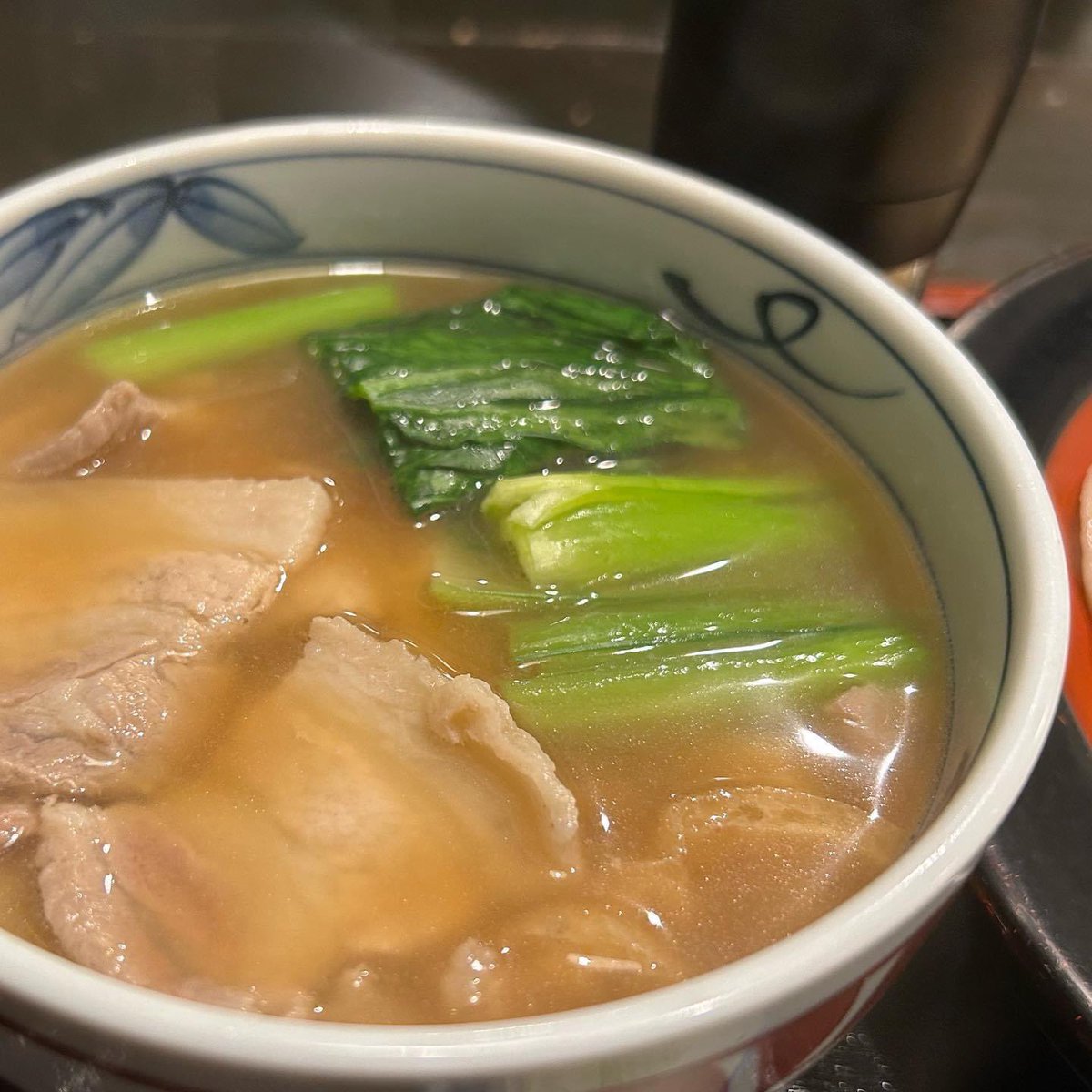 ucchi80's tweet photo. 先日の何故すだか #ノンアルディナー ♪ from #武蔵野うどん府中 at #府中 ♪「#もり肉うどん（並）」(^^) #肉うどん #武蔵野うどん #うどん #udon #うどんもちもち #もちもちうどん #府中グルメ #府中めし https://t.co/7OJYZZZQIz