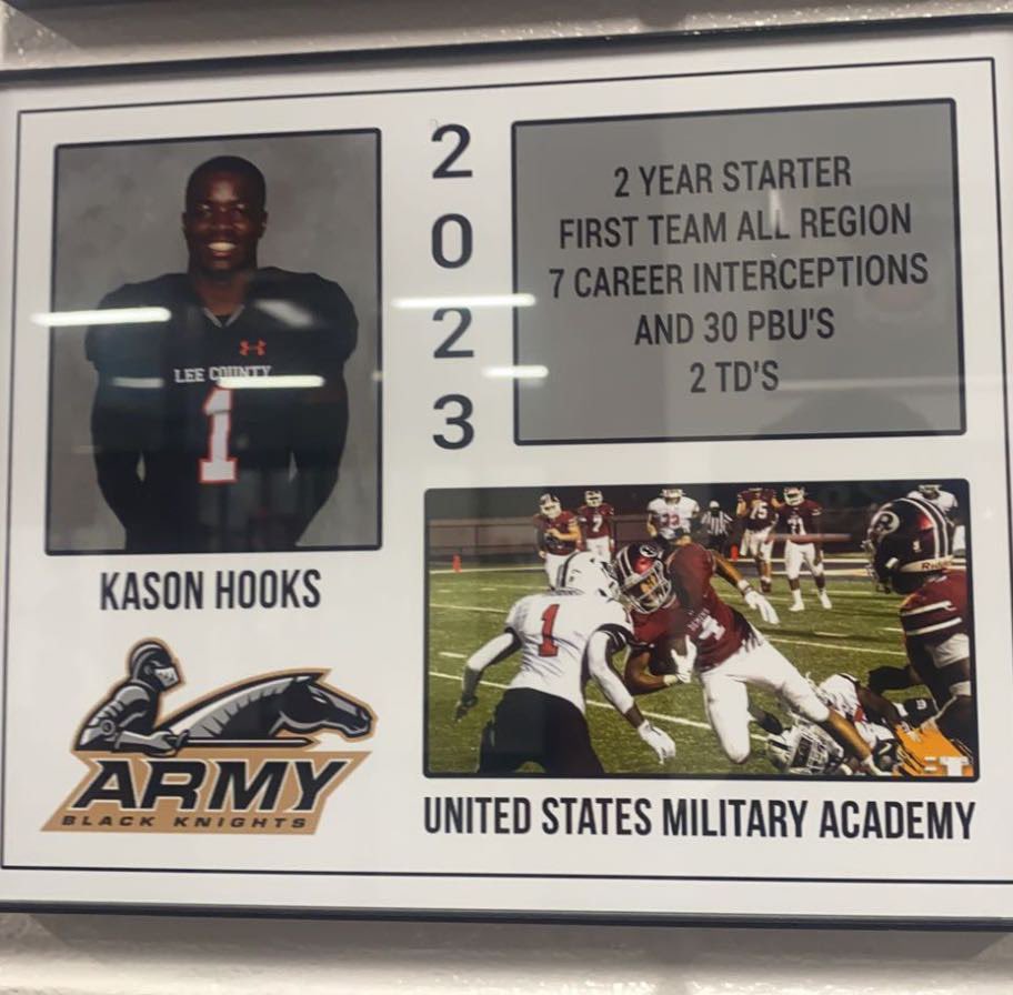 KasonHooks's tweet photo. Truly blessed to be able to continue playing the game I love for 4 more years at @ArmyWP_Football, while leaving behind a great legacy at @rockerlee229 🙌🏾 https://t.co/aWNywP5mBZ