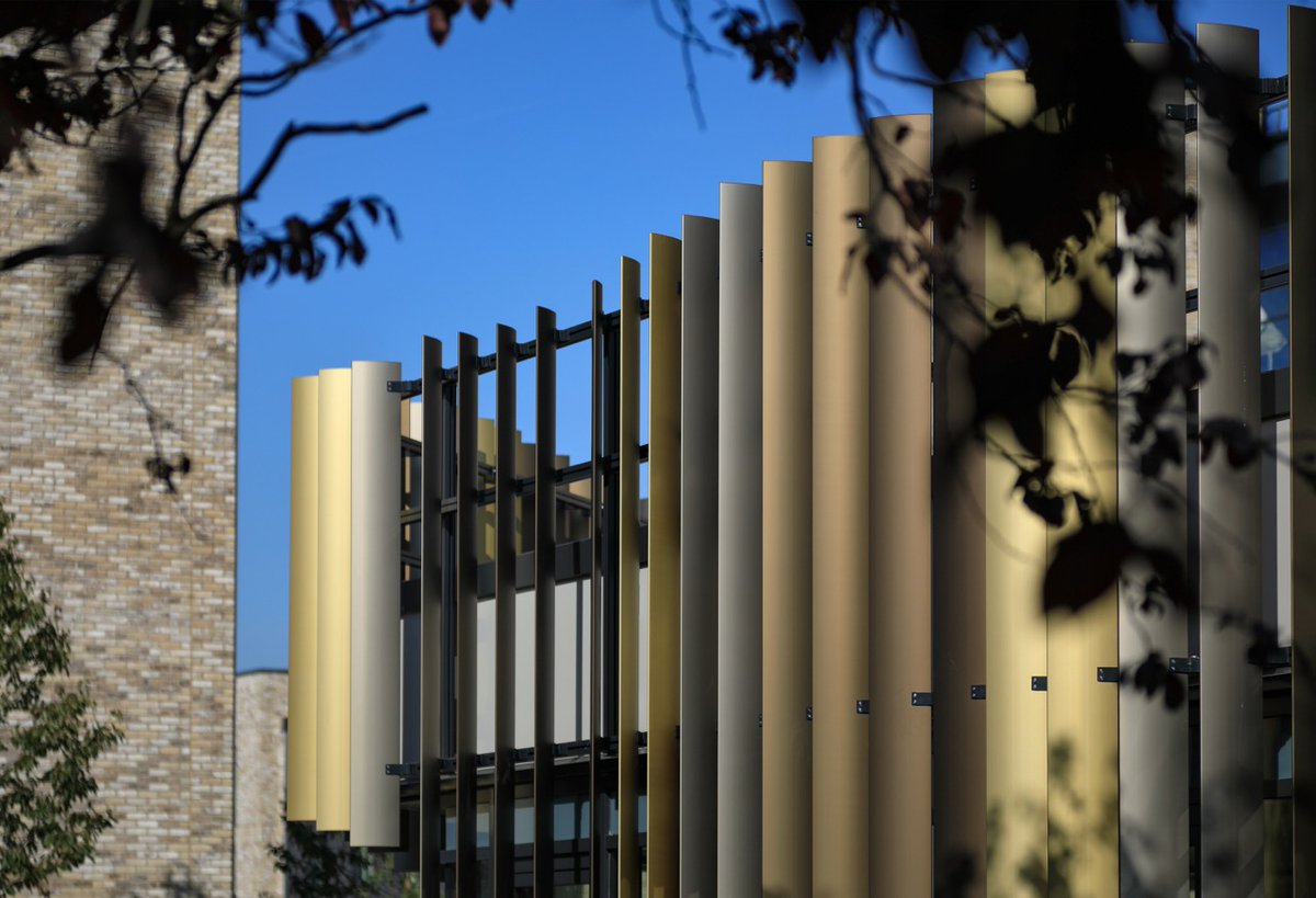Contrasol_UK's tweet photo. Brise Soleil not only offers solar shading but can also add a lovely touch to your building's façade! Our systems are available in a range of complementary or contrasting colours and finishes that will enhance your building's aesthetic design.
#Brisesoleil#Solarshading#facades https://t.co/YLRhvALell