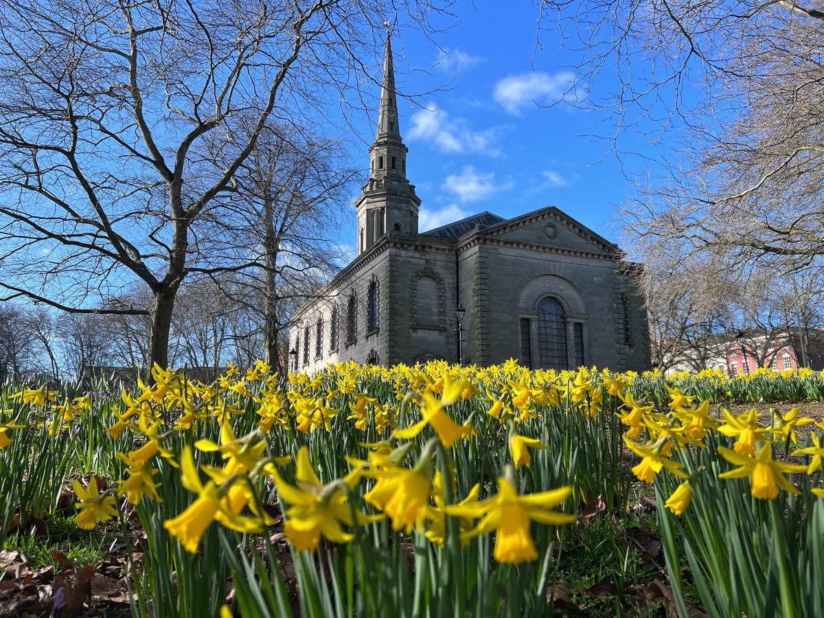 Spring in the square
---
@StPaulsChurchJQ @theJQbrum @BirminghamJQ @JQHeritage @JQresearchtrust @BirminghamWeAre @brumculture @bbcmtd @CitiesWeAre @BNEWSandVIEWS @JQBID @ukpotd @BBCSpringwatch #birmingham @visit_bham