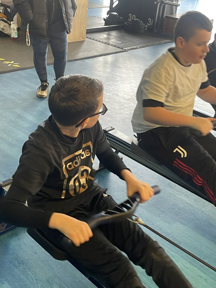 MrsMGault2's tweet photo. Rowing fun @SP_edprogramme @NewStevenstonPr https://t.co/BVktPY7soG