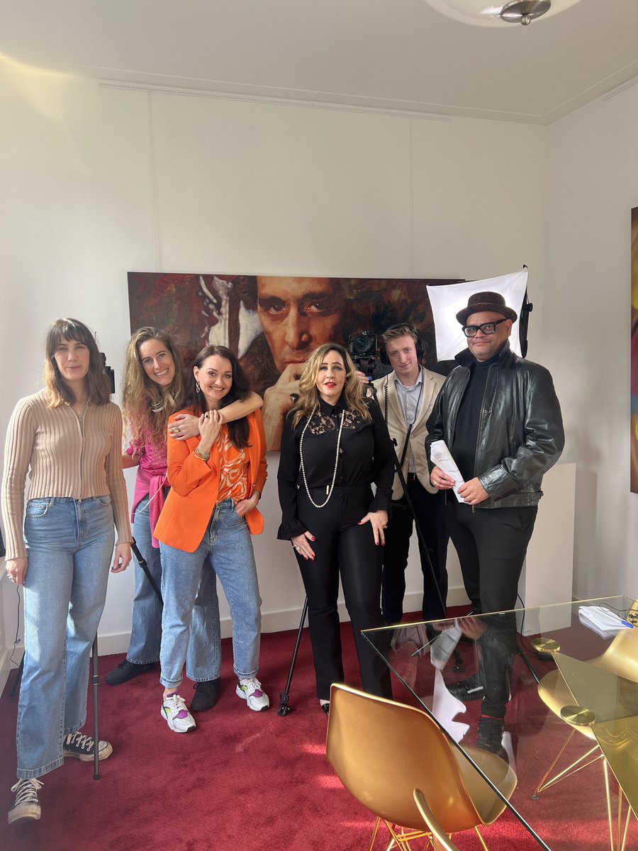 ConchitavRooij's tweet photo. Als expert ben ik te zien in het nieuwe seizoen van Next Level TV op RTLZ en Videoland. Hier alvast een voorproefje van een top-opnamedag, samen met een geweldige crew van Myopen Media.
Met deze ondernemerstips ga jij er komen, because the good is yet to come! #NextLevelTV https://t.co/abzCK2epil