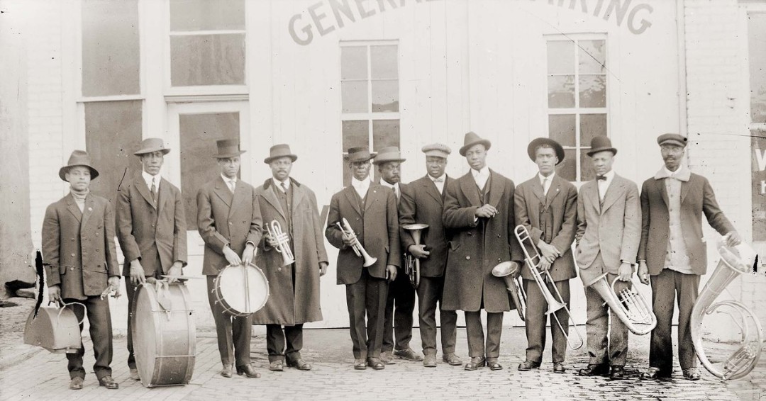 NebPublicMedia's tweet photo. These rare photographs of Black families taken in Lincoln during the early 1900s by John Johnson may make him one of the great African American photographers of the 20th Century.

Learn more about John Johnson &amp; see more of his photos at https://t.co/91drP8crBF #BlackHistoryMonth https://t.co/R46lnv6yTl