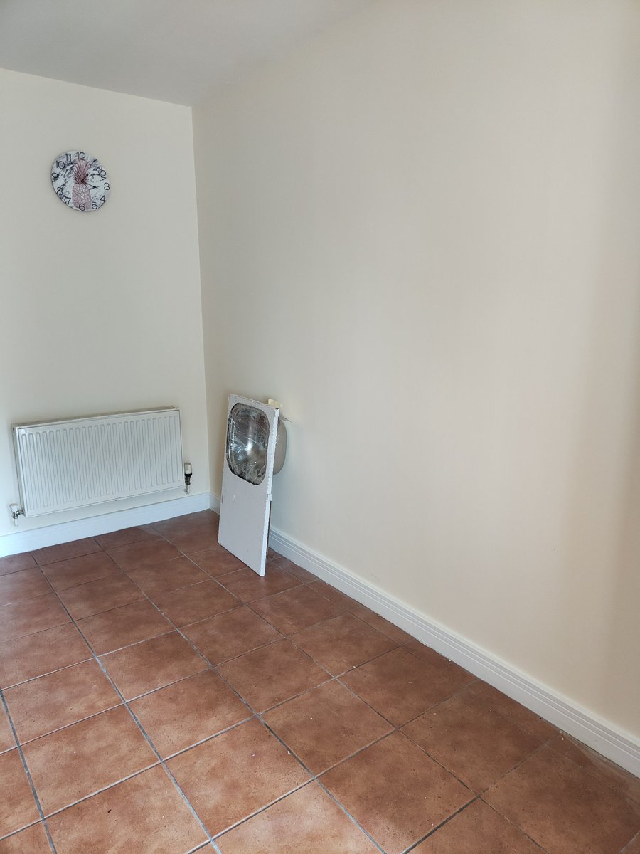 Laura Kidman tweet media