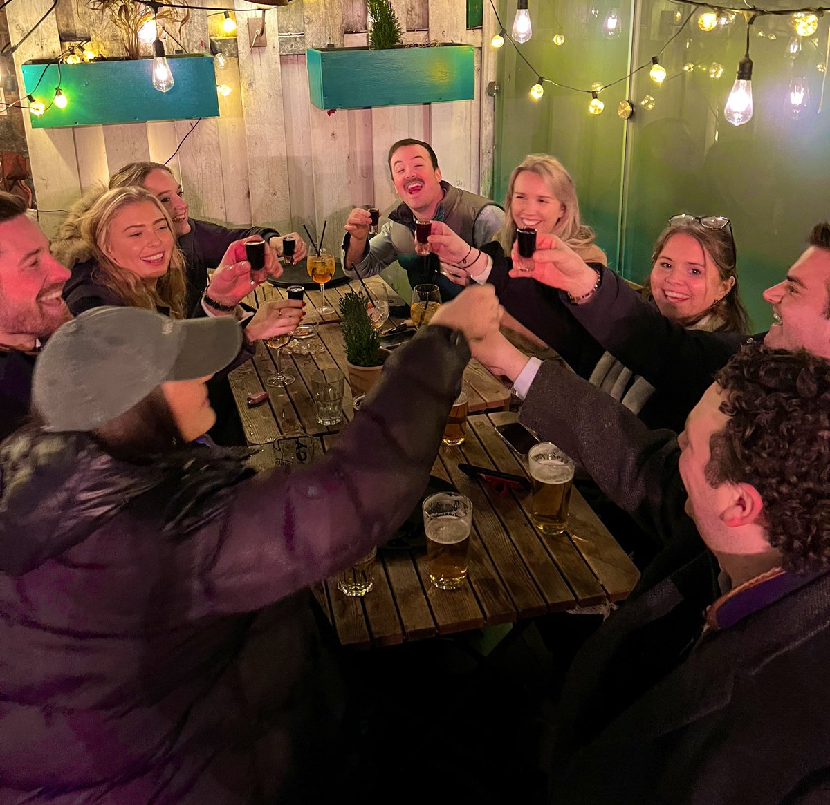 windmillpubW1's tweet photo. Itβs #thirstythursday & with just two days to go before England are back are you #sixnationsready? π https://t.co/xX245V3Q8q