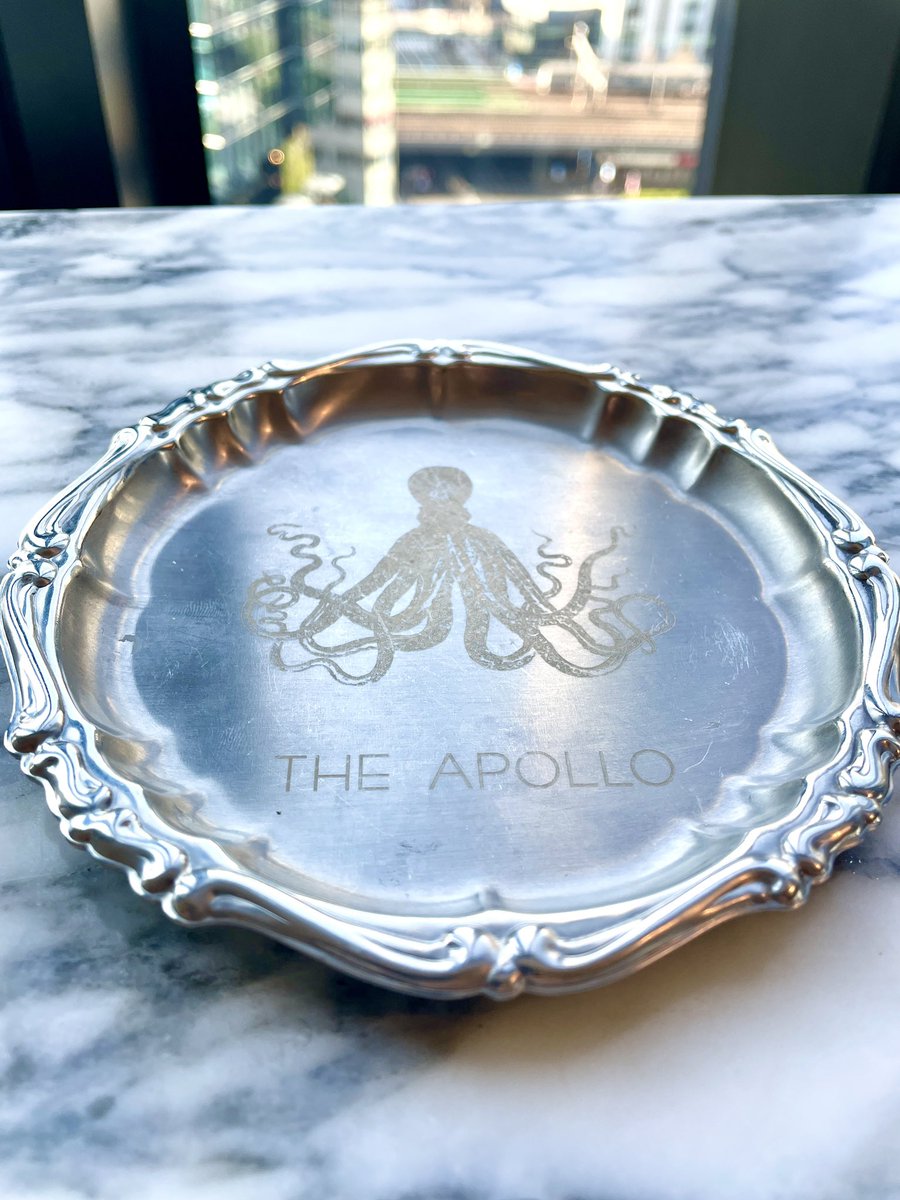 SO_UMBERBROWN's tweet image. デザインが好みすぎるコイントレー
#theapollo