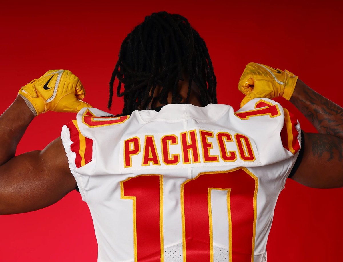 BradHensonPro's tweet photo. Who else is excited for year two of Isiah Pacheco? 🔥 https://t.co/bRFNu6P8bs