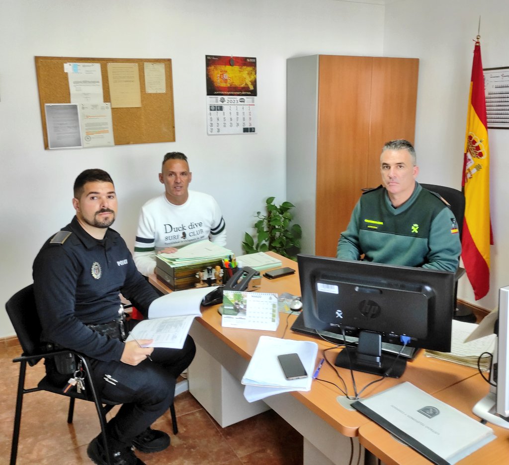 👮📝Reunión de seguridad entre <a href="/RSSPORT5/">RSSPORT</a> con los responsables de <a href="/guardiacivil/">Guardia Civil</a> y #PolicíaLocal para perfilar los detalles del dispositivo del #RallyCrono de #Casabermeja (#Málaga) que se celebrará los días 4 y 5 marzo.