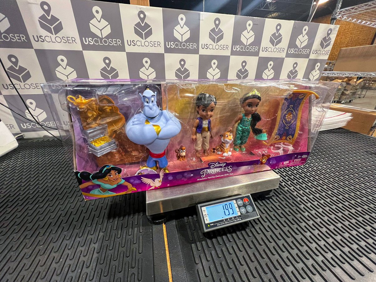 us_closer's tweet photo. Temos algum fã da Disney por aí?? 👀 https://t.co/c3agXvAY7u
