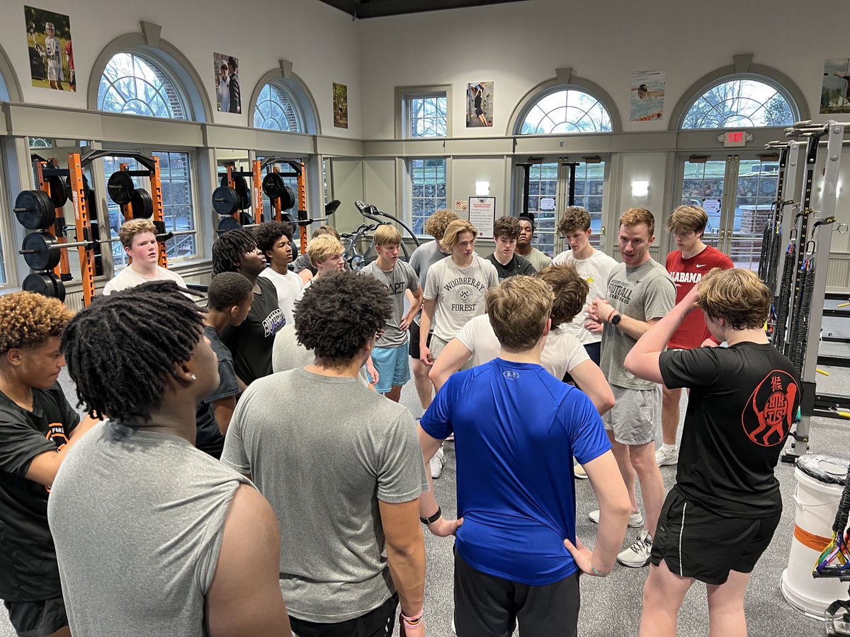 CoachMatteo_WFS's tweet photo. 6:00 AM group brought the sun up at Woodberry. Coach @ConnorJessop had the boys going.
And good lord is there anything better than a fridge full of protein? @Sports_RD
Unrivaled.
#WillBeforeSkill
#EarnedNotGiven https://t.co/MCELK5zcvV