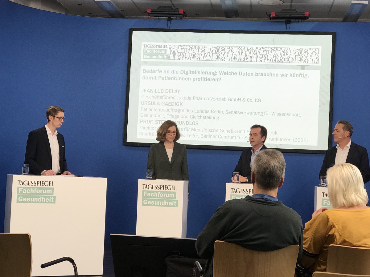ehealthy_cd's tweet photo. Prof. S. Mundlos @ChariteBerlin #BCSE „Wir sind in den vergangenen 3Jahren in Datenerhebung u Diagnostik bei Menschen mit #SE besser geworden, aber besonders den Betroffenen geht es natürlich nicht schnell genug!“ #EHDS = Chance! beim Fachforum @TspBackgroundGE https://t.co/06XFxzoLC1