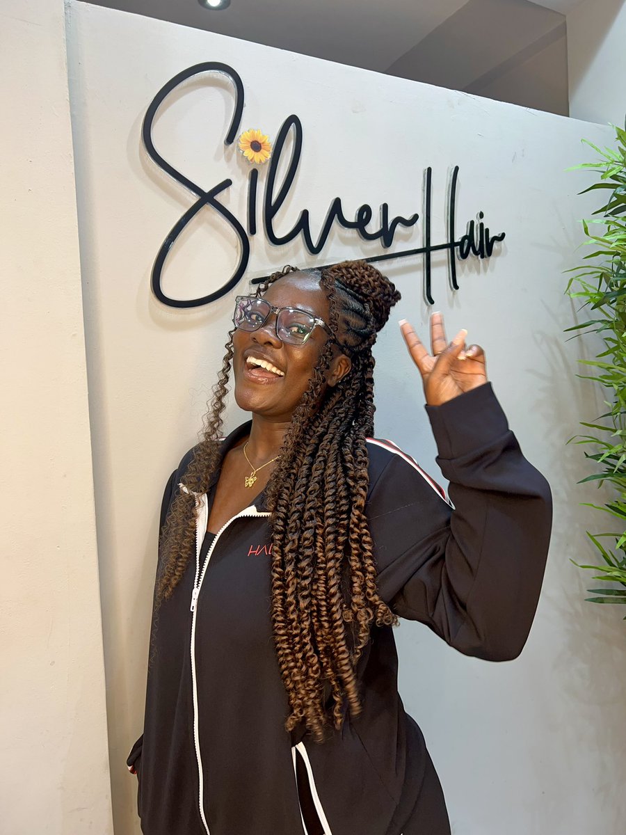 SilverHairgh's tweet photo. We’re throwing back to this look with Asantewaa 💕Which slide is your favorite?🥰🥰
____________________________
📍Madina & Osu
📱 0243760361 & 0594449002
____________________________
#asantewaa #cornrowstyles #braidstyles #blackhair #blackhairstyles #accra #stitchbraids https://t.co/6fVagKg7lk