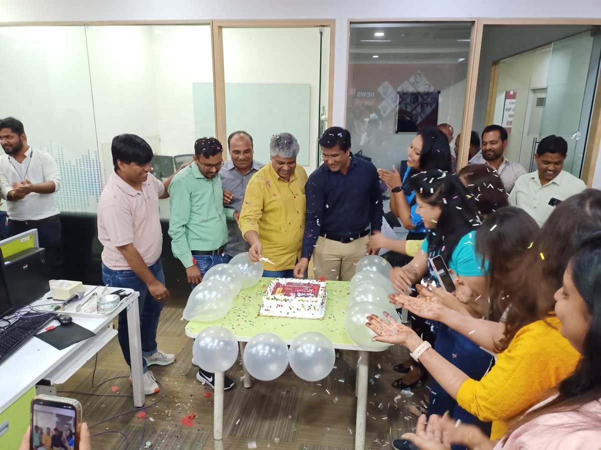 aavnirav's tweet photo. #News18GujaratiNumber1
दर्शकों की पहली पसंद बना #News18Gujarati
@News18Guj  पर भरोसा जताने के लिए धन्यवाद
बड़ी और सच्ची ख़बरों की महाकवरेज के लिए 
देखते रहिए #NEWS18Gujarati https://t.co/un4EJdeWYr