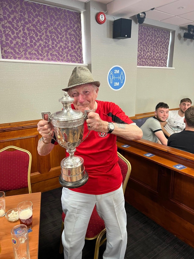 EastBerkshireFL's tweet photo. The #EBFL is saddened to hear of the passing of Ernie Wade, a Club Legend at and loyal supporter to @OldWindsorFC.
Our thoughts and condolences go out to @GaryWade02 & the whole Wade family and everyone involved with Old Windsor F.C at this time. #RIPErnie https://t.co/Rr9w8ZdN2V
