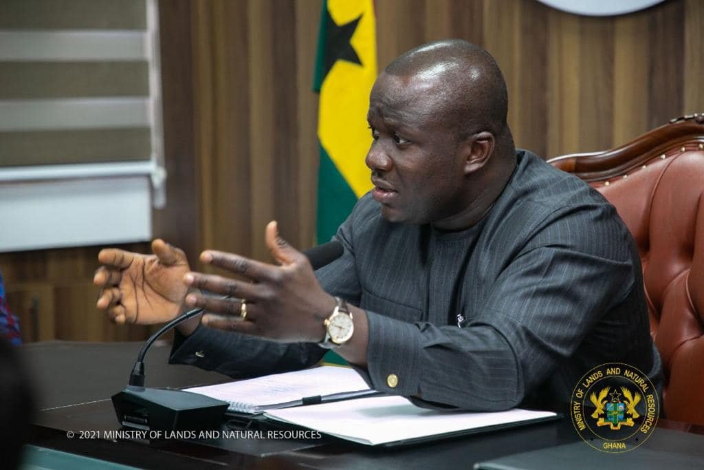 news_ghana's tweet photo. MPs urged to support government to fully implement Land Act https://t.co/yKJ1O1YtRC #RealEstates #FullyImplement #government #LandAct #Minister https://t.co/dFZRThbJLa