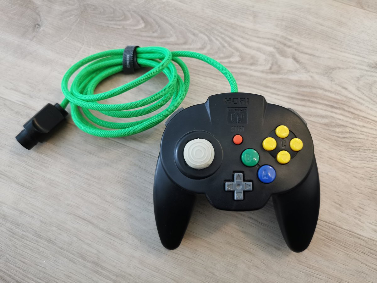 damagechi's tweet image. Why not make 2 while i had the parts (this is always lit, doesn't change color since it was the dummy-led for analog stick #2)