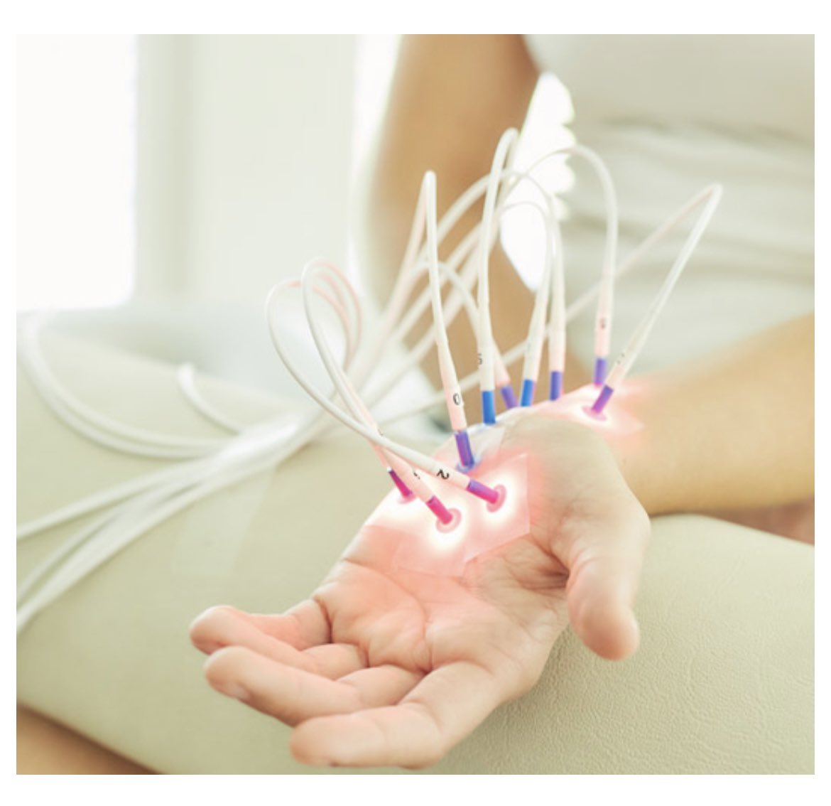TalTaoSpirit's tweet photo. Laser acupunctuur seminar zondag 19 maart. 
             VROEGBOEKKORTING 
      van toepassing tot 26 februari
Laser acupunctuur seminar met leraar Lieven Wauters ( leraar aan het OTCG ) 
Relatie low level laser in de TCM. 
Aanmeldingen via de website:

https://t.co/8AIJM2Fadk https://t.co/P4P347tiMW