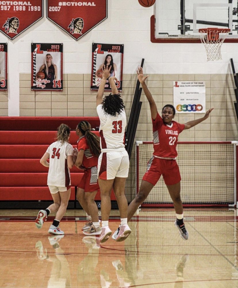 🚨2ND ROUND 
Boys basketball - 5:00pm in SOUTH gym‼️
Pack the stands📢
 - Good luck to the girls team as they are away