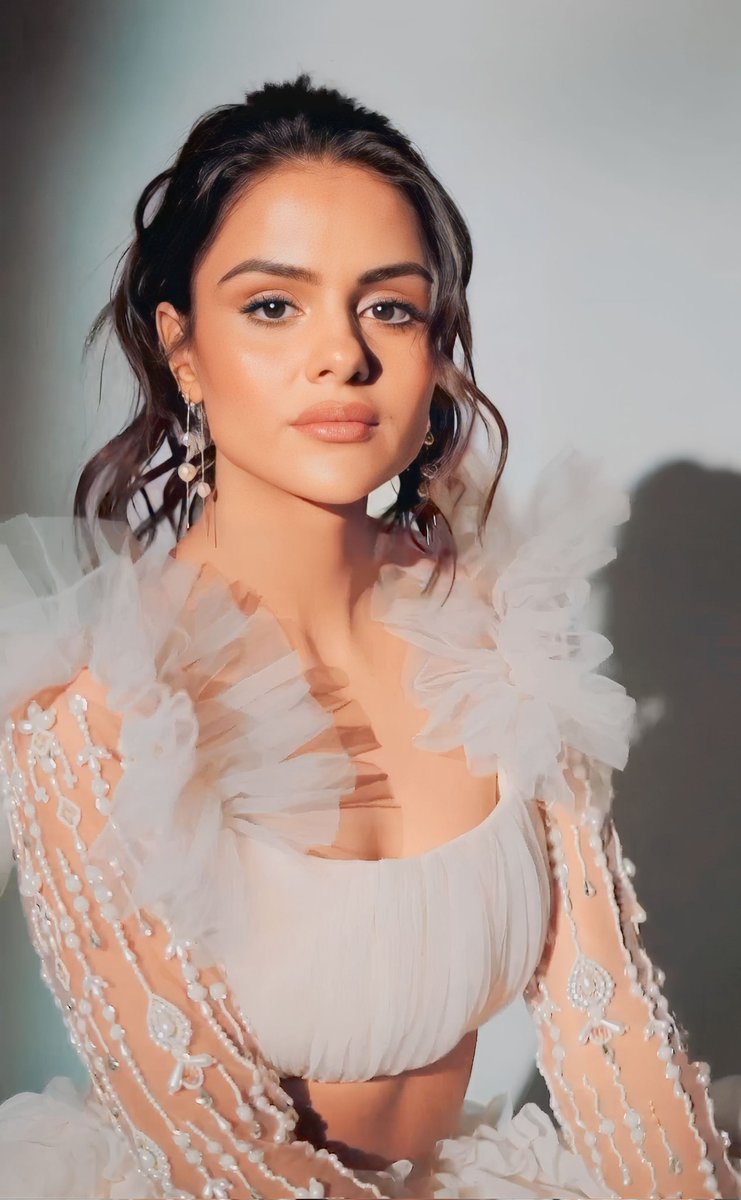 simplysimple23's tweet photo. The Epitome Of BEAUTY With BRAIN ❤️
My Girl Crush 🔥😍🥰❤️
My PRECIOUS Girl ❤️🥰😍🔥
No Matter What I'll Always Be There For You 🫰❤️❤️
#PriyankaChaharChoudhary 
#PriyankaPaltan https://t.co/6sYU9tmWq3