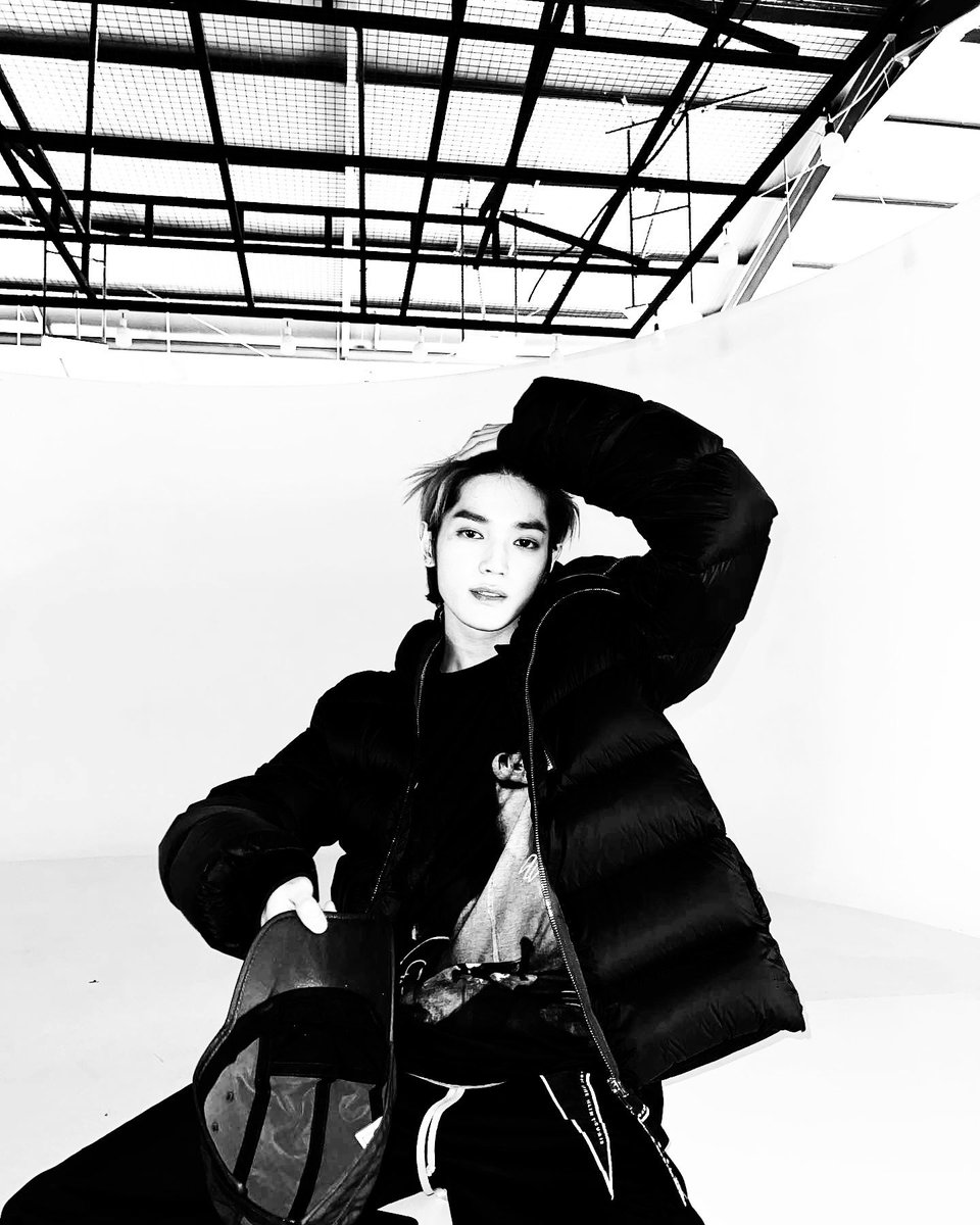 guitar                       ninety 
hot                            hottest
infp                           infj
black                        white
black cat                white cat
the weeknd           doja cat
single                       me pua