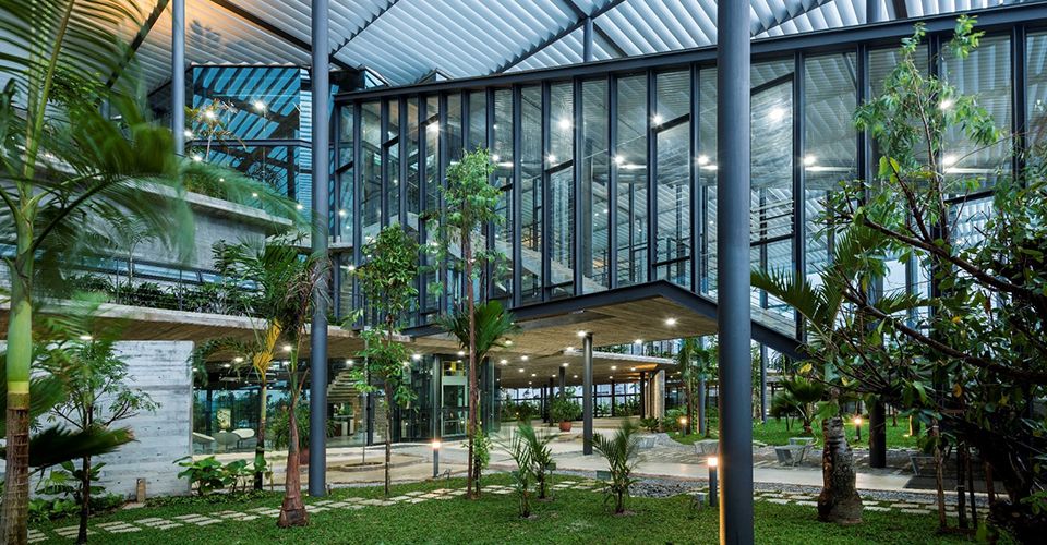 Phil_Pond's tweet image. #MIBHour A3: Create Workplace environments that inspire, relax, calm. Can't be IN all factories, but spaces like this where employees can go .. doesn't have to require vast budgets. It's all about environment &amp;amp; Wellness (Paramit Factory USA, SIG Workplace, Dublin)