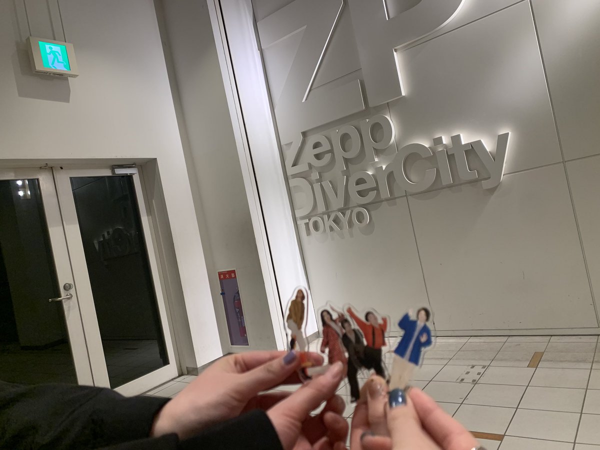 nulblack's tweet photo. ❤️‍🔥HIGH FIVE2023❤️‍🔥
BREIMENとkroiの3年ぶり歴史的決戦ディノさんも参戦して本当に本当に熱い闘いでした…😭‼️マジで余韻🥹！両バンドの深い絆垣間見える最高の対バン開催本当にありがとうございました🥲✨
#HIGHFIVE2023 #highfive_live #BREIMEN #Kroi #BREIMEN_Kroi https://t.co/9o4B8lND6o