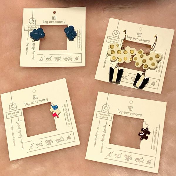 jamechakana's tweet photo. カラフルでポップでキッチュでシックなアクセサリーtoy accessory
すべてプラスティック製でハンドペイントで彩色。
2月いっぱいポップアップショップ開催
ポップコーンやフラミンゴパズルや
曇り空など楽しいモチーフです。
2376から4620円すべて税込
通販可 #toyaccessory #トイアクセサリー https://t.co/gnFOjAMYJ6