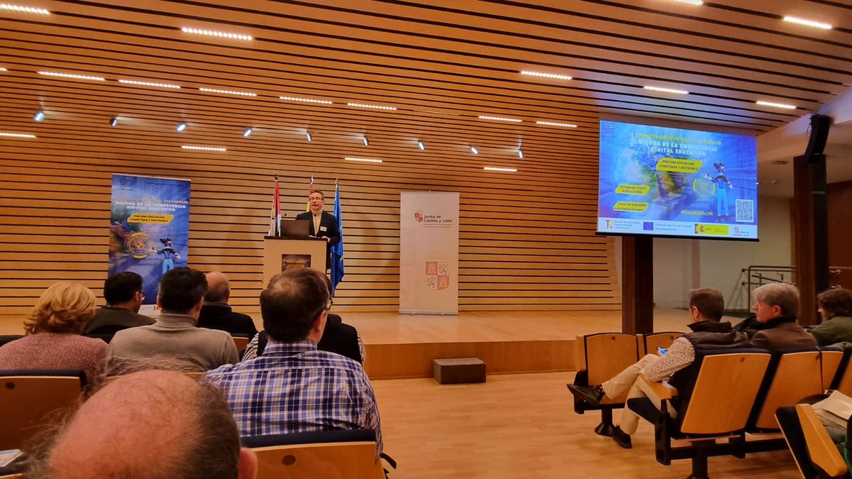 proftecnvall's tweet photo. Comienza la jornada #CompDigEdu_VA un espacio idóneo para compartir experiencias y encontrarse con compañeros.
Agradecer el esfuerzo y la iniciativa de llevarla adelante
@educacyl . https://t.co/L10r1JPr9K