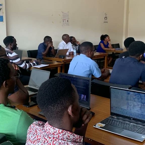 nekesa95's tweet photo. Guest lecturing to third year technology students at UCU @UCUacademics about how to prepare for a career in tech. 
I also spoke with the second and first year students about life and a career in computer science. Making money and creating solutions that make an impact.  . https://t.co/MtuFMAYHLd