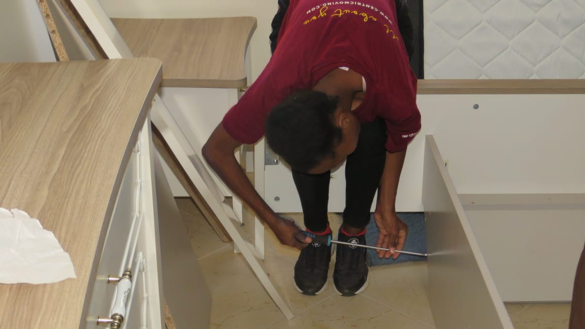 centricmoving's tweet photo. We'll take apart your furniture, move it to your new home, and put it all back together again - all with a smile! 

#HappyMoving #NewBeginnings #MovingMadeEasy #RelocationNation #StressFreeMoving https://t.co/tG7pvT9eg8