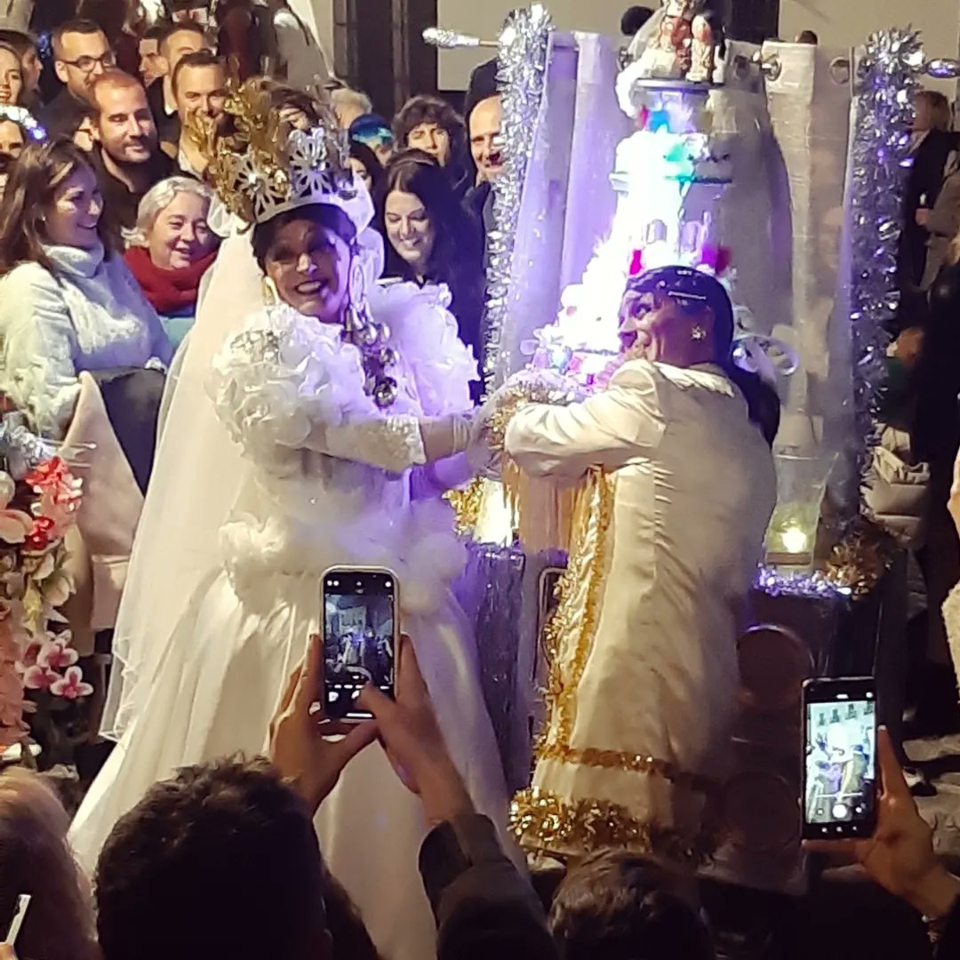 manuelromora's tweet photo. Que güena boda la de ayer... paaayo!!
@callejeradecadi 
#Carnaval2023 https://t.co/9XtHvEPW5o