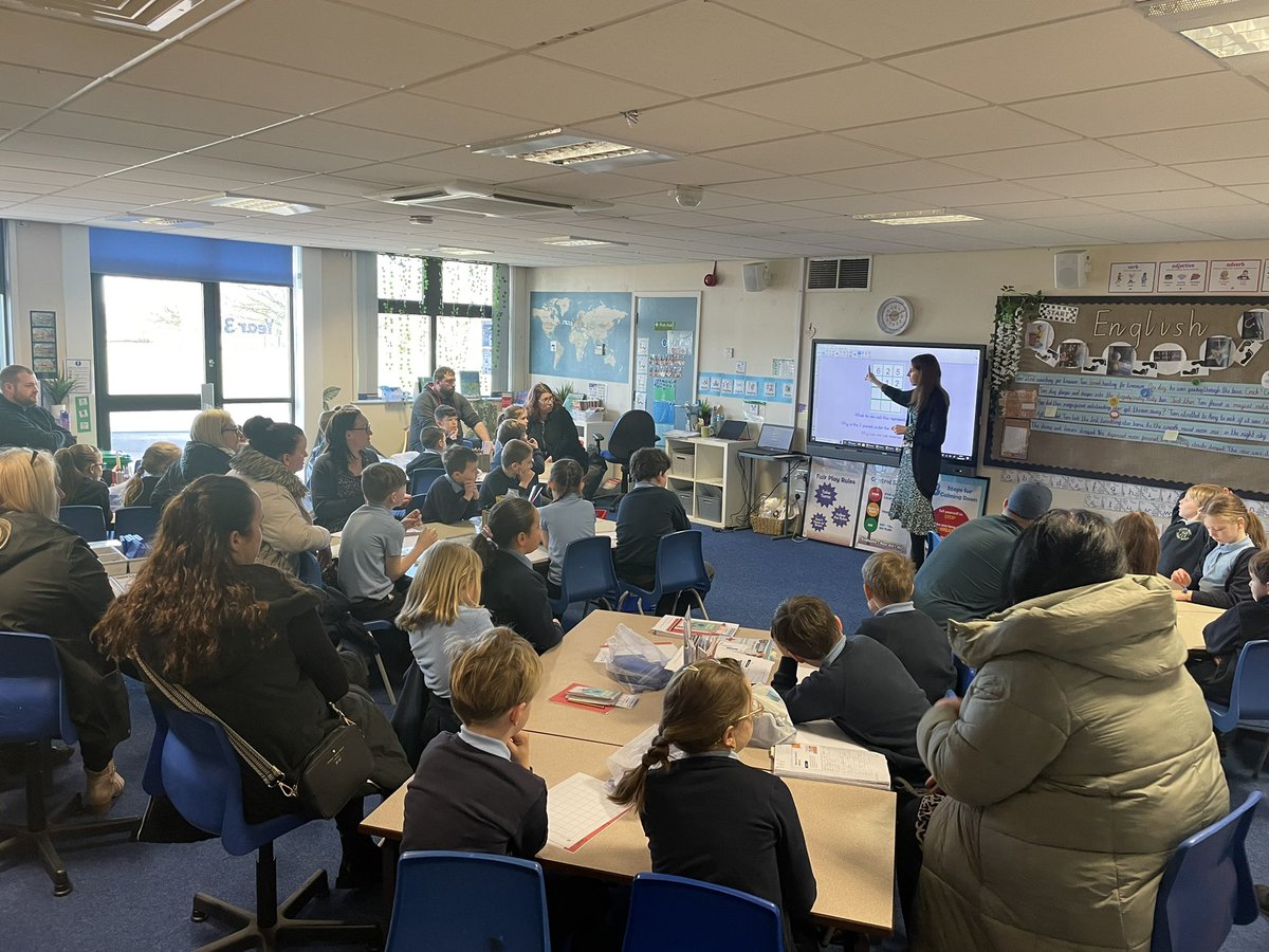 GrangeValley1's tweet photo. We have lots of familiar faces in our classrooms this morning! Our maths morning is going fantastically well. Parents and carers are enjoying a maths lesson and are finding out how we teach maths at Grange Valley! ββοΈβπ° #StaninAction #maths https://t.co/C40EyVMZO5