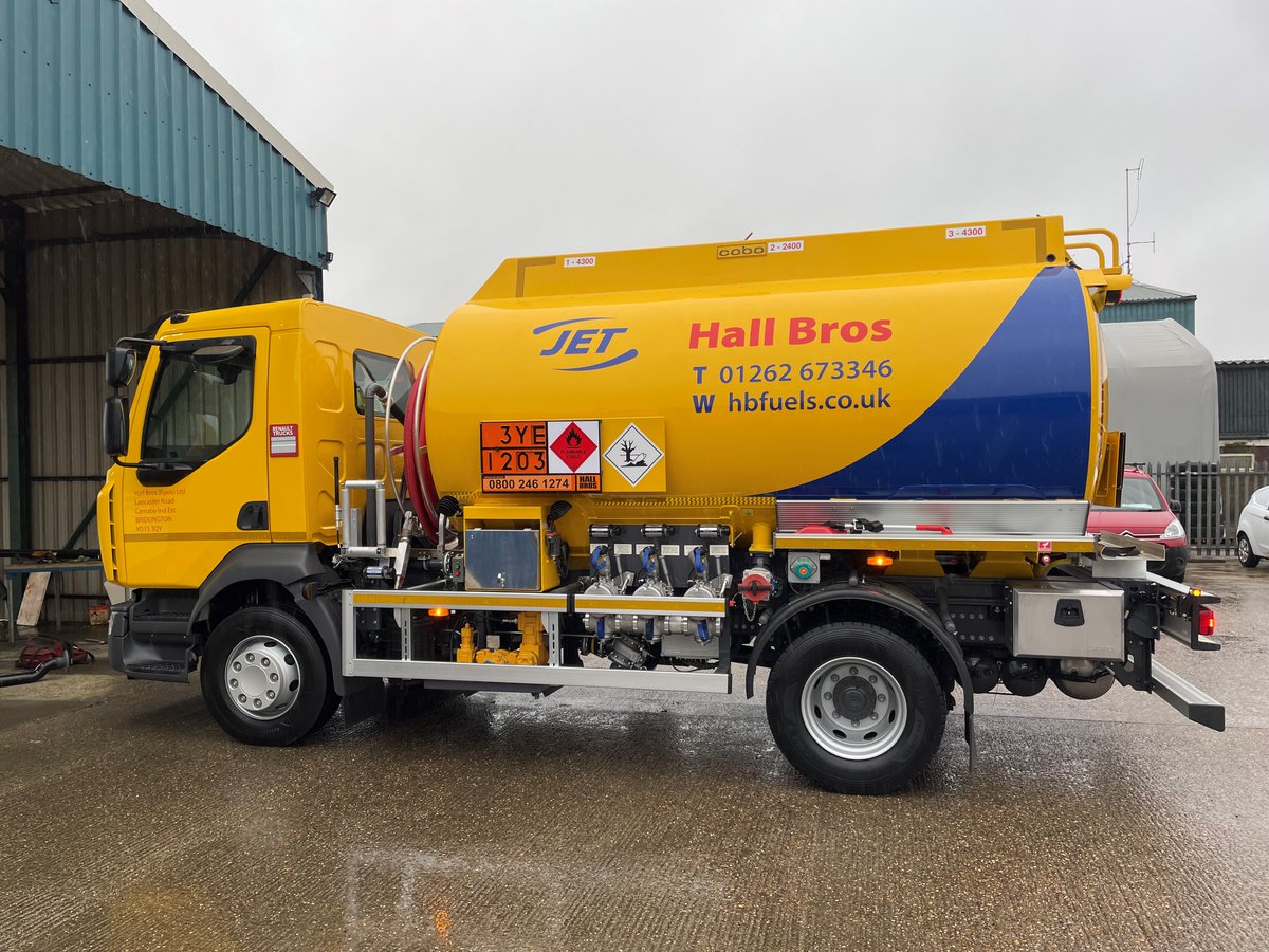 Alpecoltd's tweet photo. No tanker is too big or too small for our TEX CHECKMATE system, TEX can be configured to suit 1 to 6 compartments and unlimited product grades. @Hall_Bros_Fuels of Bridlington , 3 compartment baby tanker produced by  Cobo Tankers and Services.
https://t.co/dMumi9faXW https://t.co/XbXklKaOvQ