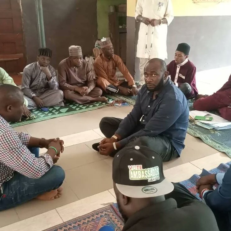 GbayiMedia's tweet photo. Visit to our muslim brothers and sisters. 

Vote Prince Segun Gbayi for House of Representatives, Lagos Mainland Constituency.

#gbayi 
#pdp 
#inec 
#election 
#nigeria 
#lagosmainland 
#lagos 
#powertothepeople 
#rally 
#electionda https://t.co/cXi0f7hAzg