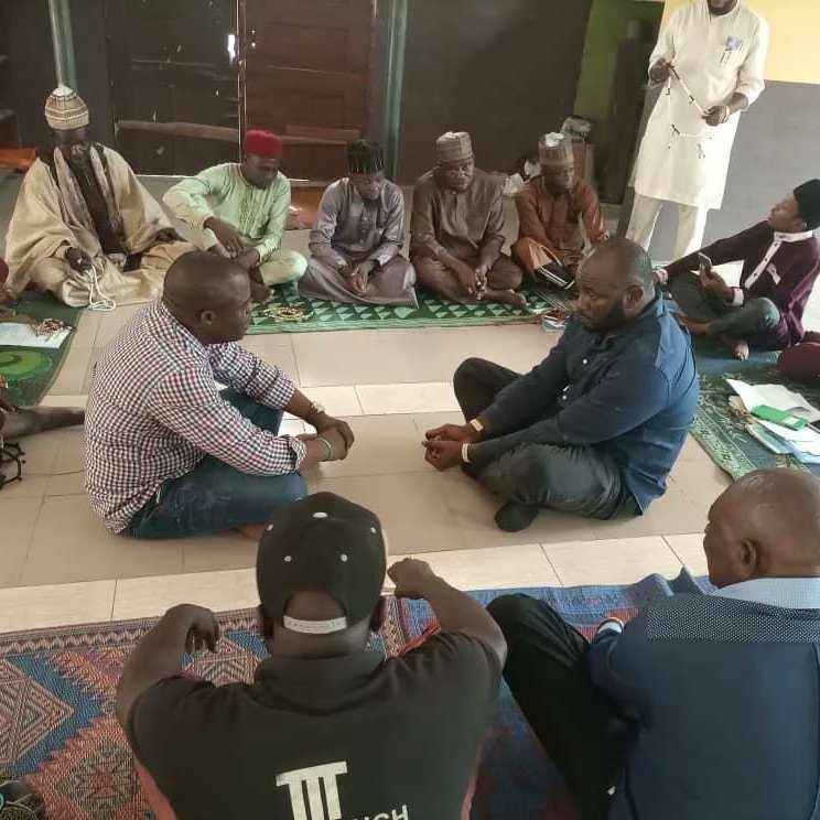 GbayiMedia's tweet photo. Visit to our muslim brothers and sisters. 

Vote Prince Segun Gbayi for House of Representatives, Lagos Mainland Constituency.

#gbayi 
#pdp 
#inec 
#election 
#nigeria 
#lagosmainland 
#lagos 
#powertothepeople 
#rally 
#electionda https://t.co/cXi0f7hAzg