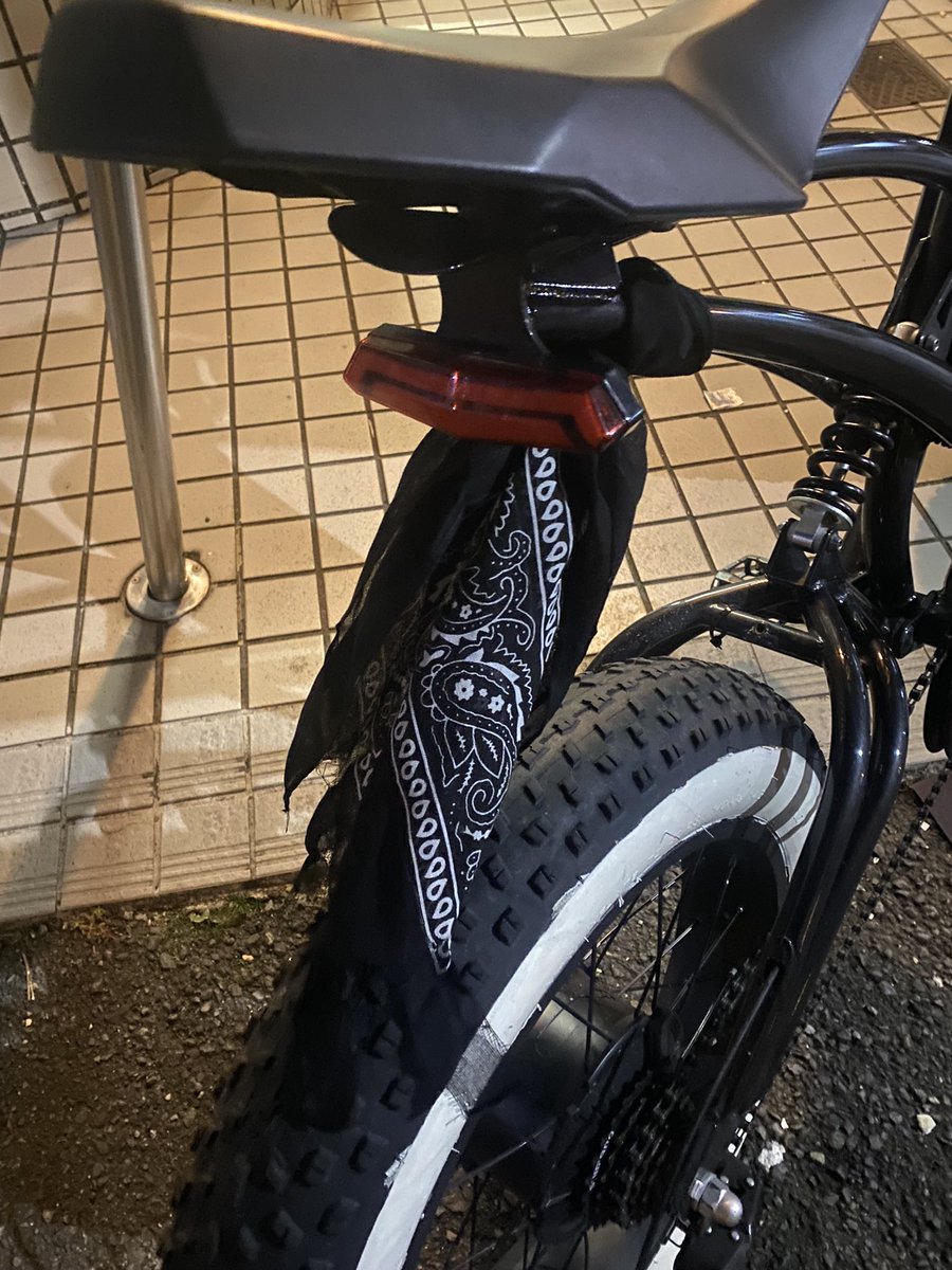 _siw__'s tweet photo. ギャングスタイル😎❤️🔥
#ebike #gangstyle https://t.co/j75sO0O0PF