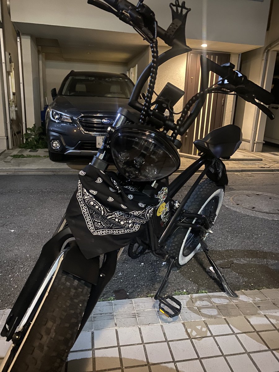 _siw__'s tweet photo. ギャングスタイル😎❤️🔥
#ebike #gangstyle https://t.co/j75sO0O0PF