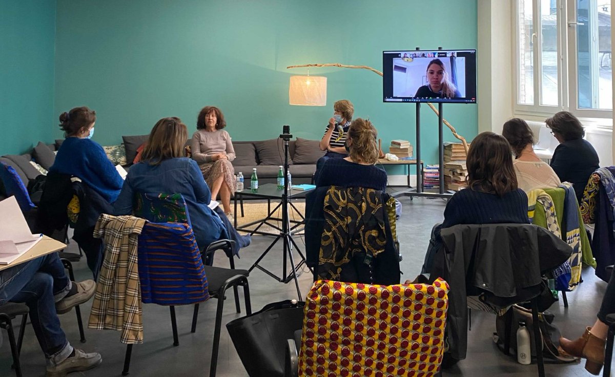 📣 Avis aux journalistes, documentaristes, à tous ceux qui aiment raconter des histoires sous toutes leurs formes, aux narrateurs compulsifs.

💡Histoires Vraies revient pour sa 3e saison !

👉Les infos par ici : 
ecolew.com/formation/hist…