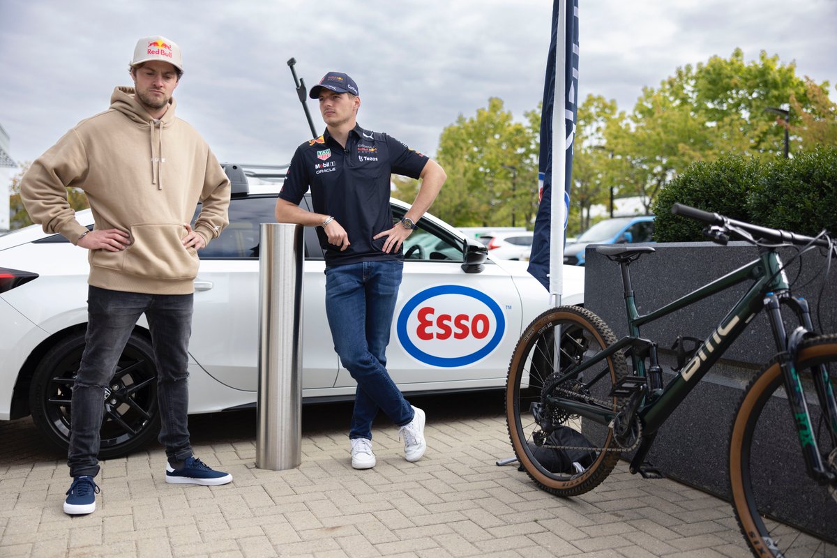 Three challenges, two champions, and one commentator. 

Here’s some of our highlights from the Esso Fuel Efficiency Challenge with <a href="/Max33Verstappen/">Max Verstappen</a>, Matt Jones, and <a href="/CroftyF1/">David Croft</a>!

#Esso