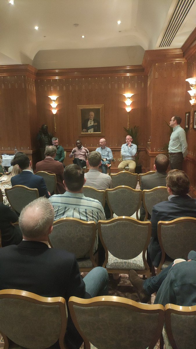ROUTD_'s tweet photo. Currently at @4CAssociates Thought Leadership #SupplyChain and Hospitality event at the @TheSavoyLondon. Exploring innovation, trends and the future of supply chain. On a panel with reps from @BidfoodUK , @BestFoods and @PizzaExpress 🍕 Supply Chain Director of  🤤 #LastMile https://t.co/S3t3W2Hl8S