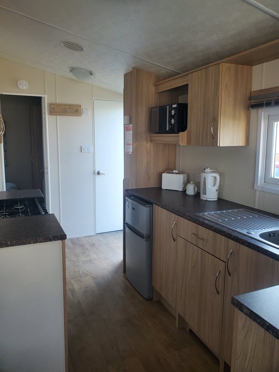 CastawaysBacton's tweet photo. View of Kitchen area https://t.co/uaNZnjTtEN