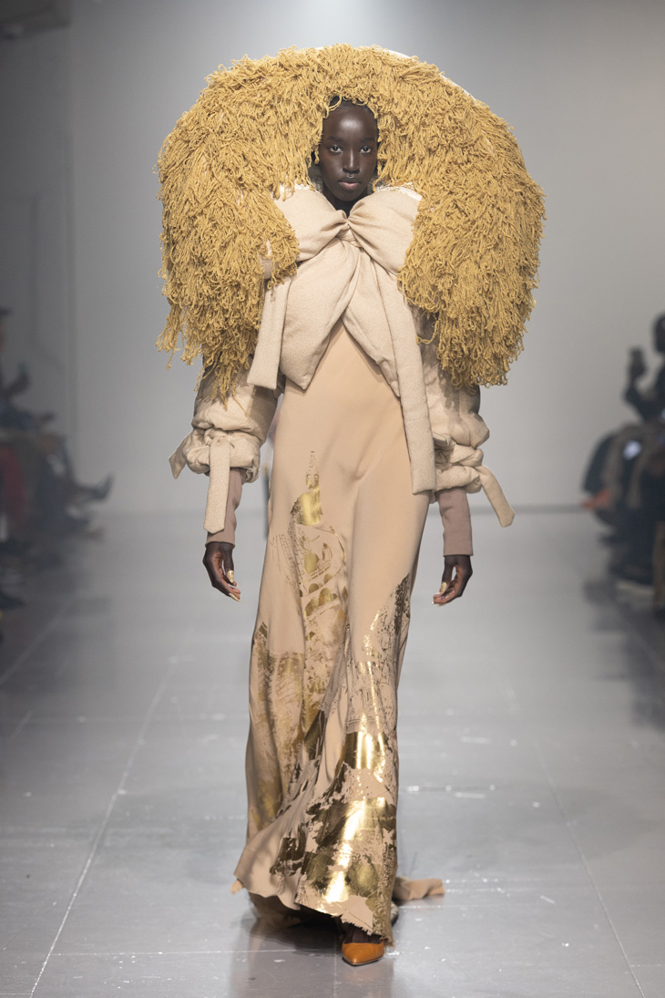 designscene's tweet photo. Designer #ASaiTa celebrates his Asian heritage with #ASAI FW23 Collection #LFW: https://t.co/7aAxOyLS56 https://t.co/4XKAtTRGtZ
