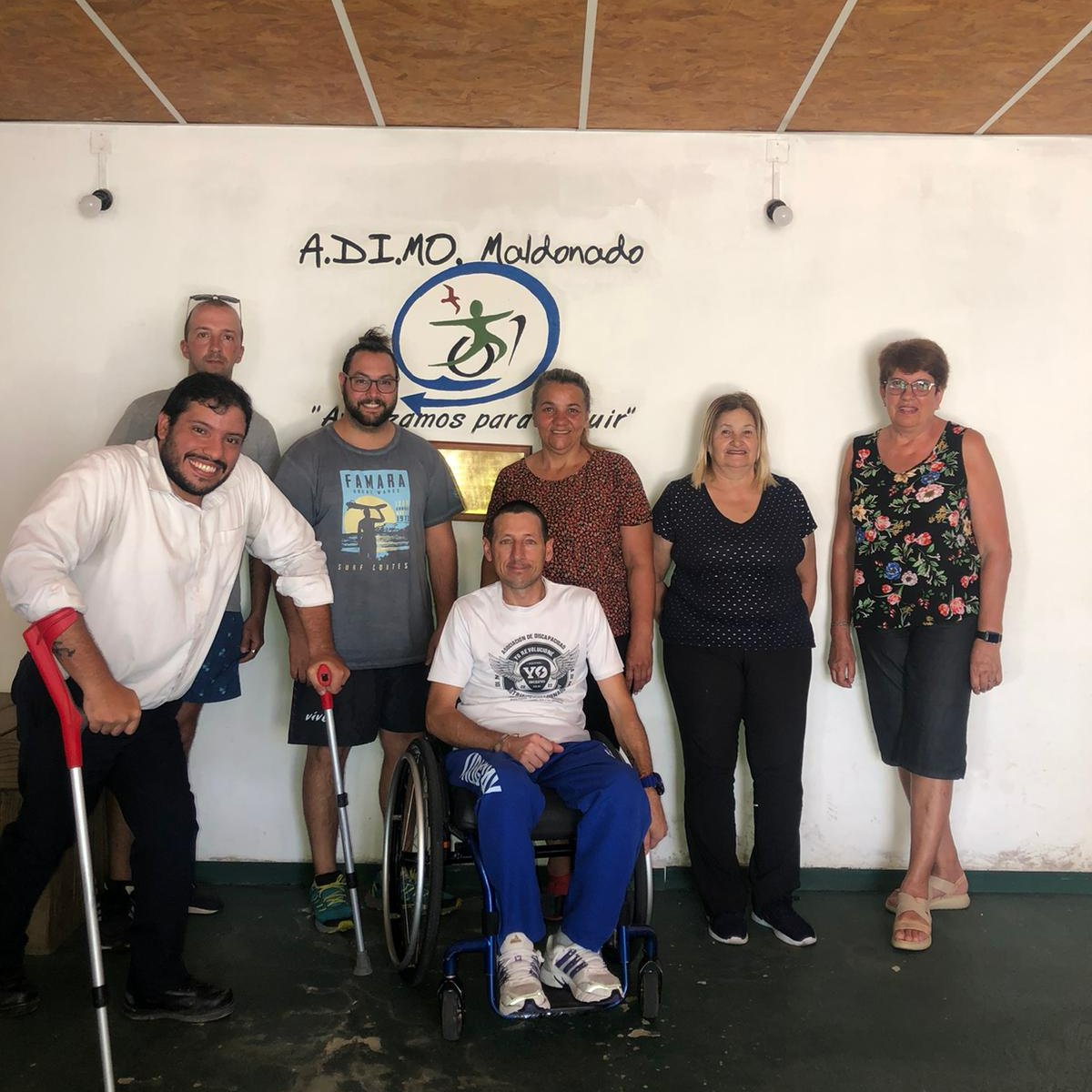 DiscaEsports's tweet photo. Viajamos a #Uruguay donde hemos conocido varias entidades sin ánimo de lucro, con las que crear sinergias para mejorar la vida de las personas con discapacidad a través del deporte. 🔄🏀
Destacar #ADIMO, una entidad con personas increíbles detrás 👏 https://t.co/JbYkcyXHrf