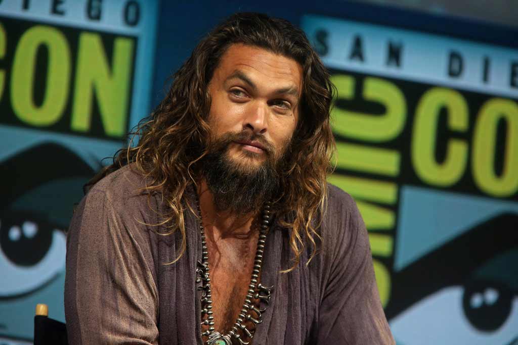 recentnewshead's tweet photo. Is this the end for Jason Momoa as Aquaman? Fans are stunned by shocking news! https://t.co/8QLNRl2GlP  

#JasonMomoa #Aquaman #DCExtendedUniverse #ShockingNews #FutureUncertain #StayTuned #WhatComesNext https://t.co/bS5yf4DysK