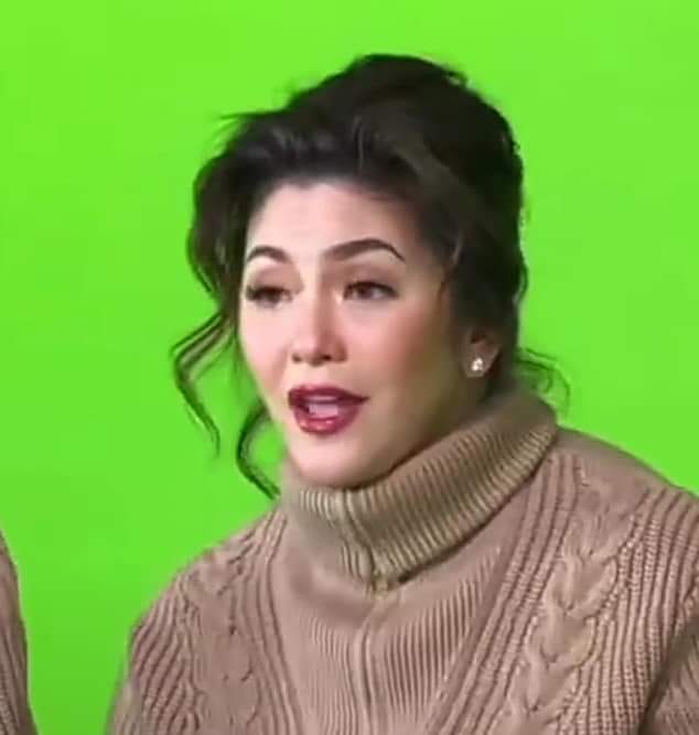 rainyyy_dmp's tweet photo. Oh, her eyes, her eyes
Make the stars look like they're not shinin'
Her hair, her hair
Falls perfectly without her tryin'
She's so beautiful and I tell her everyday. @reginevalcasid https://t.co/nqOfguTX8k