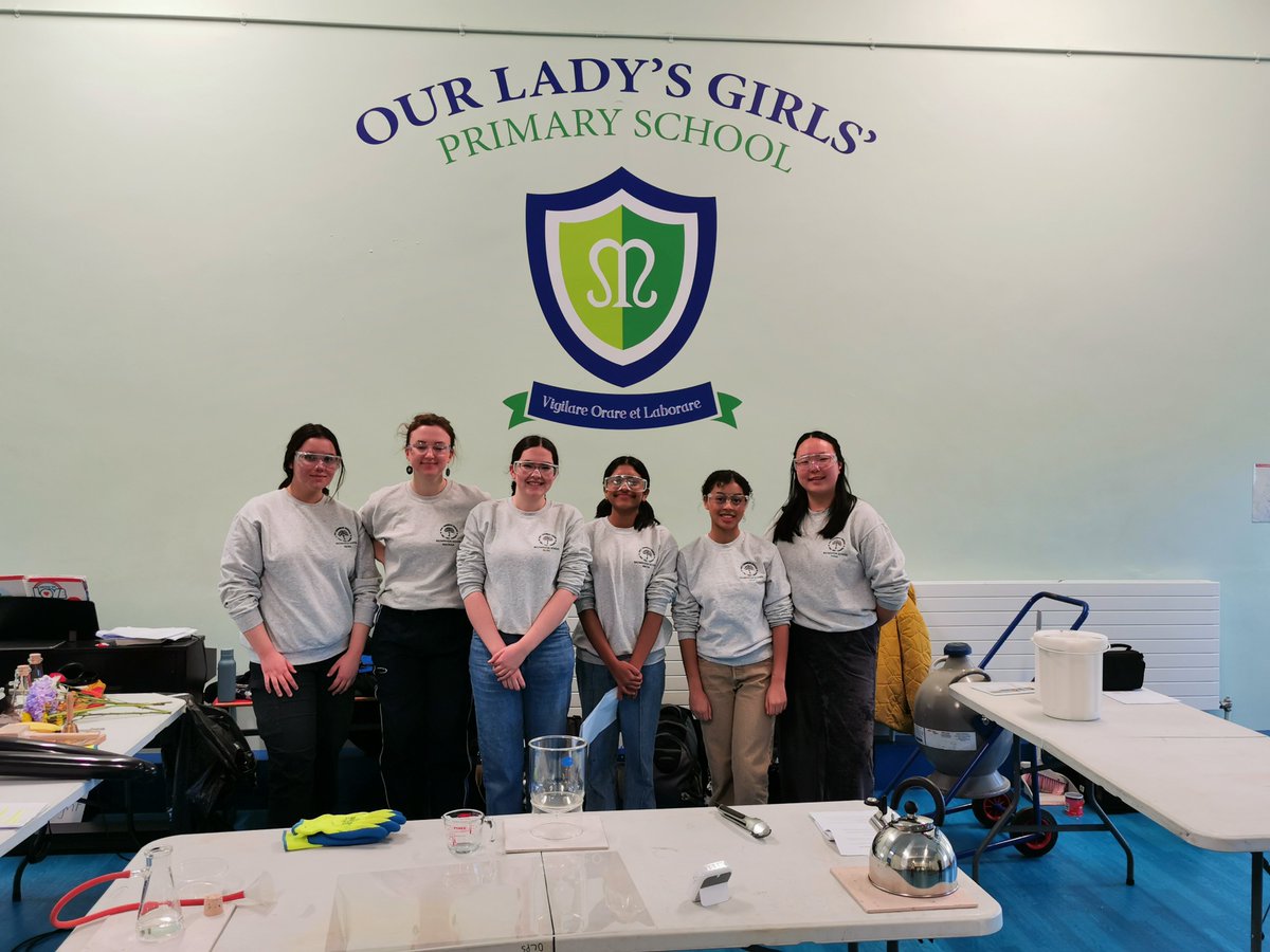 RachelMcD86's tweet photo. Today we are @ourladysgirlsps with @BadmintonSciOR as part of @niscifest with @nerve_centre lots of very excited pupils https://t.co/LfNvj6b9eU