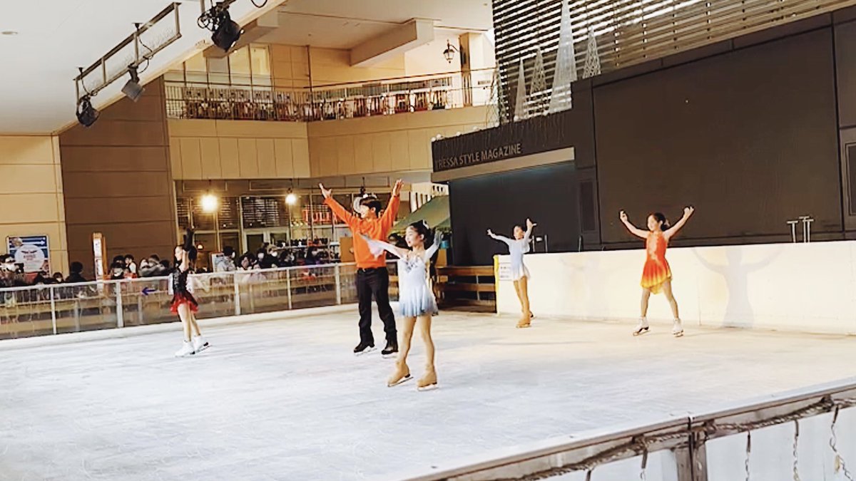 素敵な機会をいただき、本当にありがとうございました⛸<a href="/AcademyKozuka/">Kozuka Academy</a> <a href="/takakozuka/">Takahiko KOZUKA小塚崇彦,OLY</a> 

4人ともコロナ禍で選手になり、今まであまり人前で滑る機会がなかったため、とても楽しかったようです
人前で滑る楽しさを知り、拍手をいただく喜びを知り、また一層スケートが好きになってくれたら嬉しいです💎